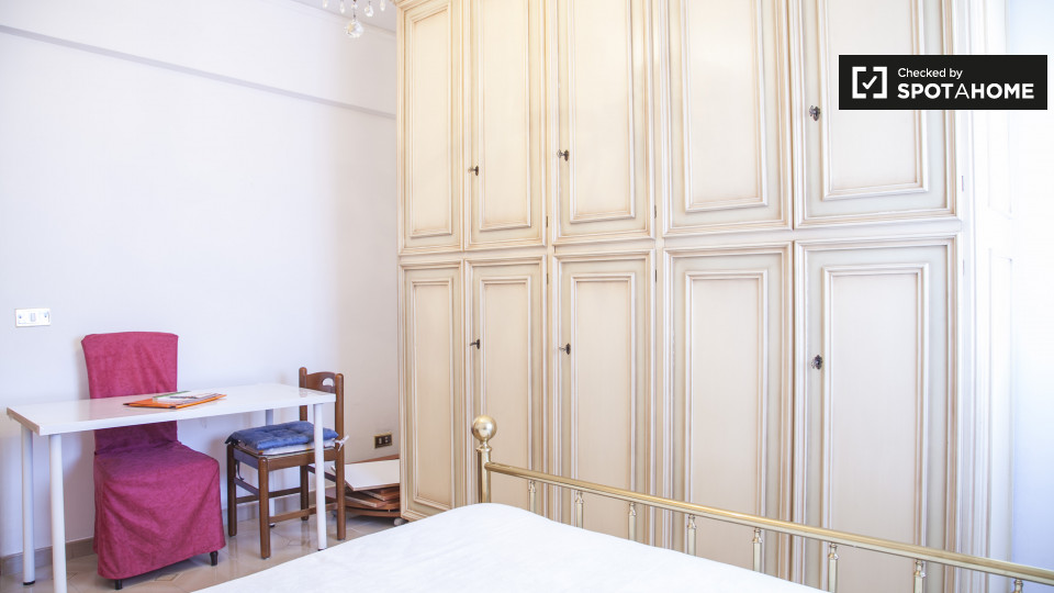 Double room Rome, 4 beds, 75m² — photo 18