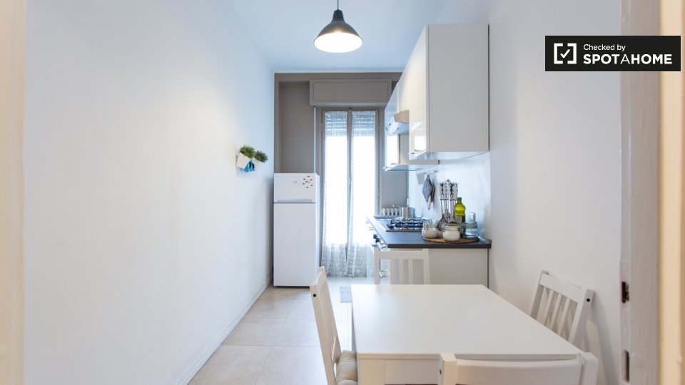 Double room Milan, 2 beds, 70m² — photo 5