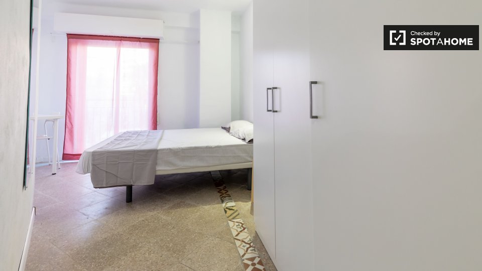 Double room Valencia, 6 beds — photo 6