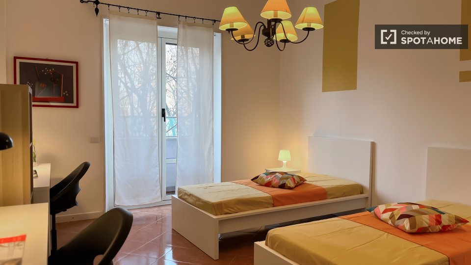 Double room Milan, 5 beds — photo 11