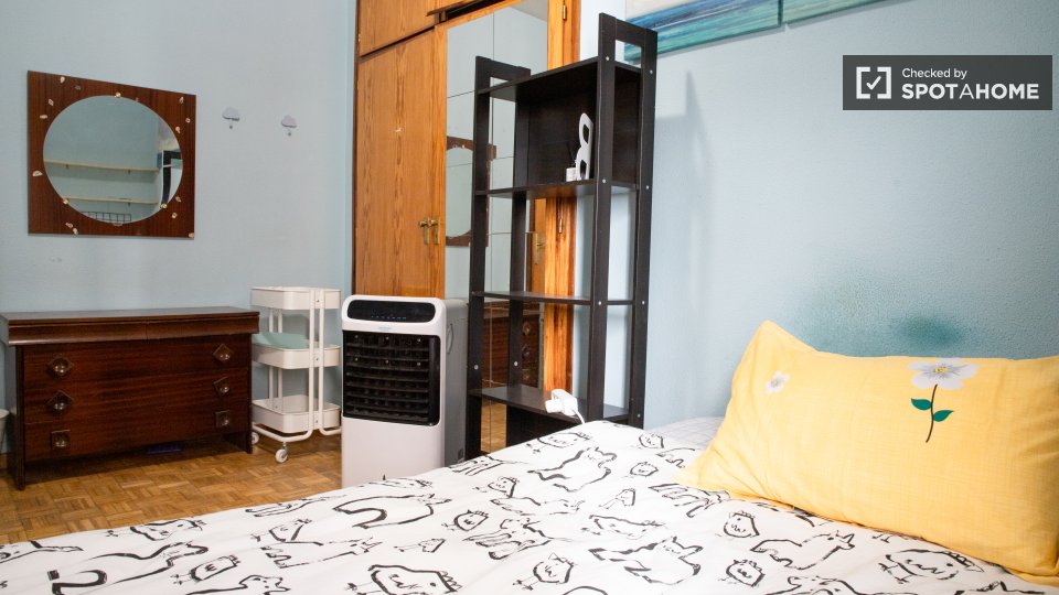 Double room Madrid, 4 beds — photo 2