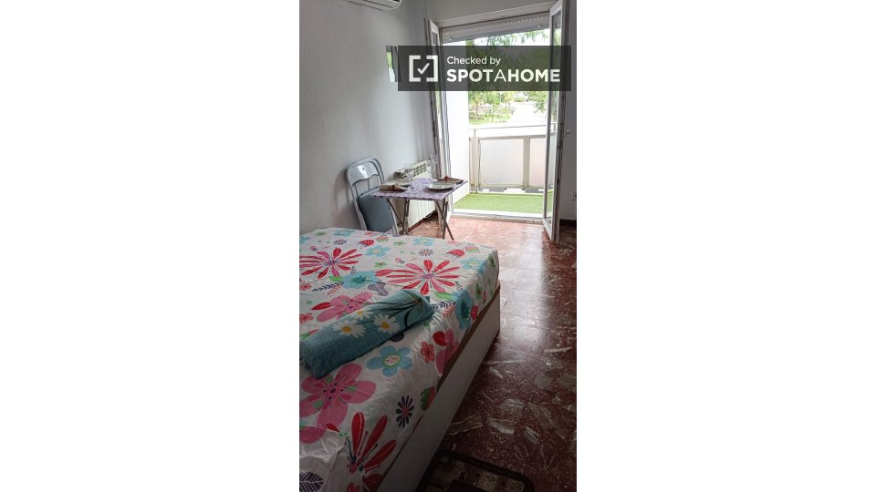Double room Madrid, 7 beds, 180m² — photo 53