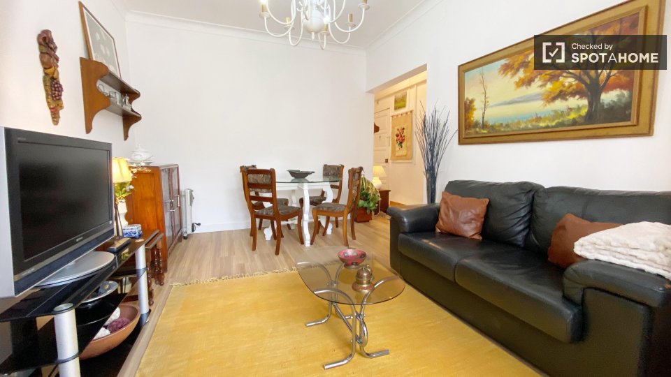 Apartment Lisbon, 2 beds — photo 35