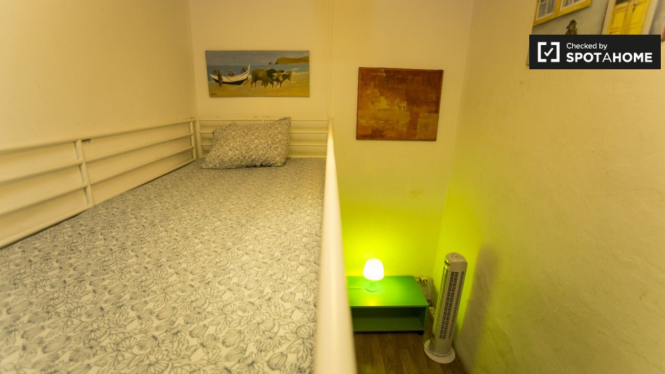 Apartment Lisbon, 5 beds, 94m² — photo 4