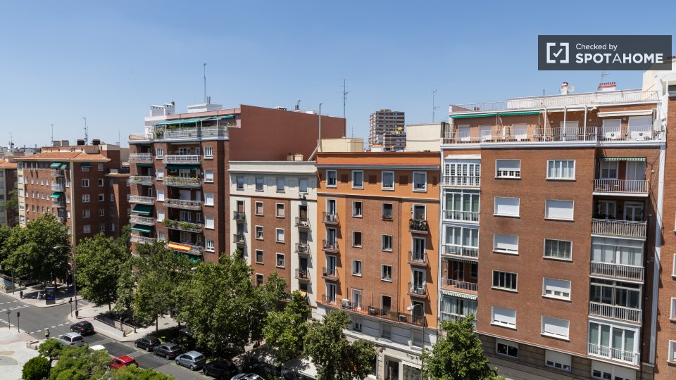 Double room Madrid, 7 beds — photo 38