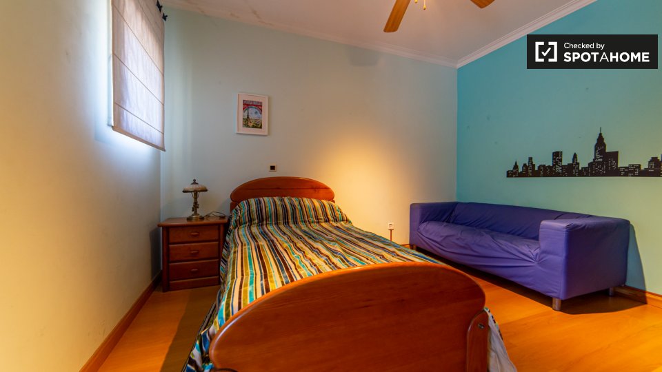 Double room Lisbon, 9 beds — photo 1