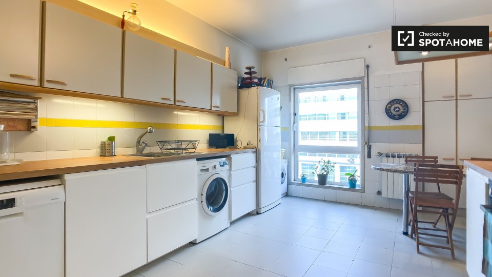 Apartment Lisbon, 3 beds — photo 1