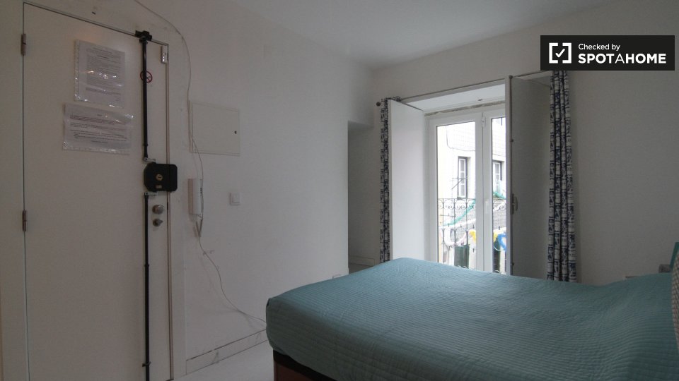 Apartment mono Lisbon, 35m² — photo 5