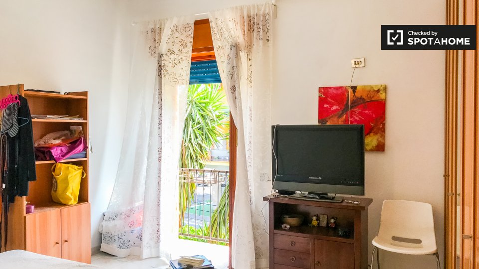 Double room Rome, 2 beds, 85m² — photo 18