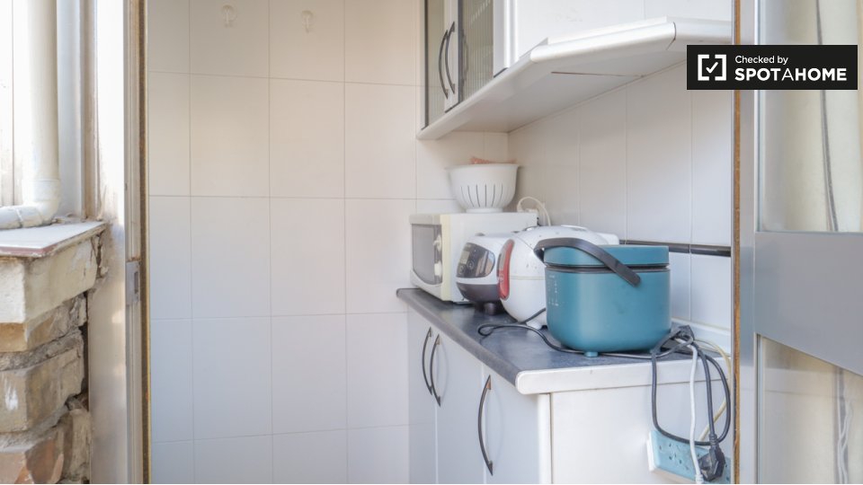 Double room Madrid, 4 beds, 100m² — photo 2