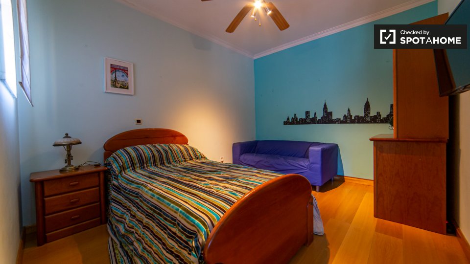 Double room Lisbon, 9 beds — photo 2