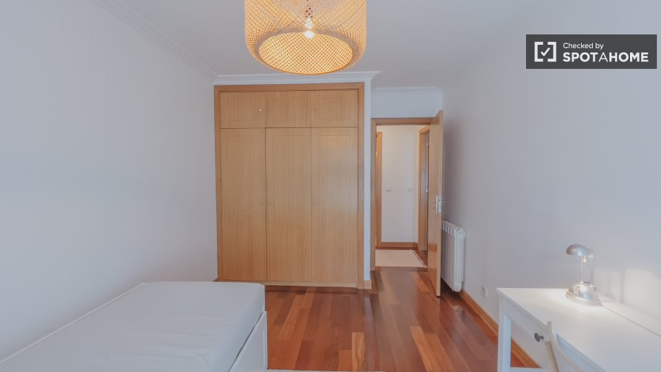 Apartment Porto, 2 beds, 74m² — photo 14