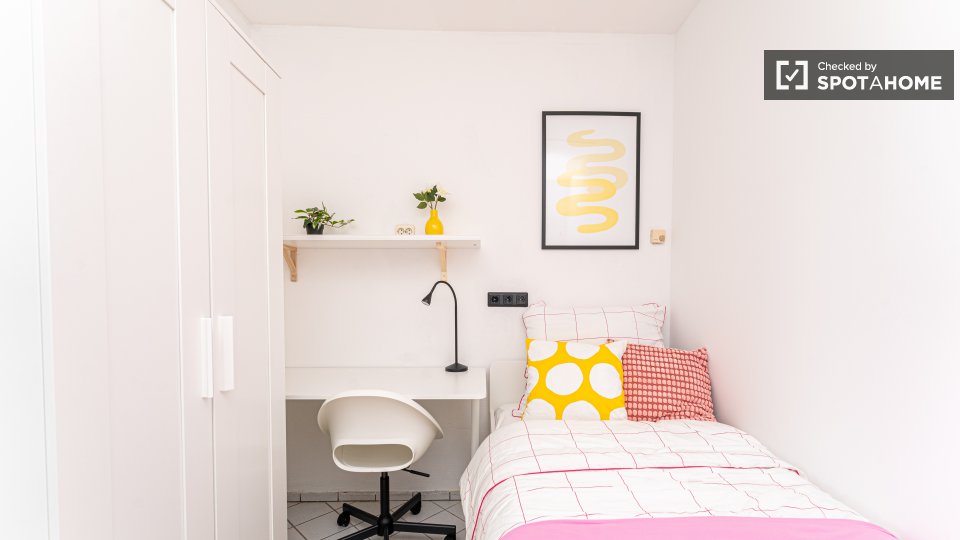 Double room Berlin, 14 beds, 232m² — photo 19