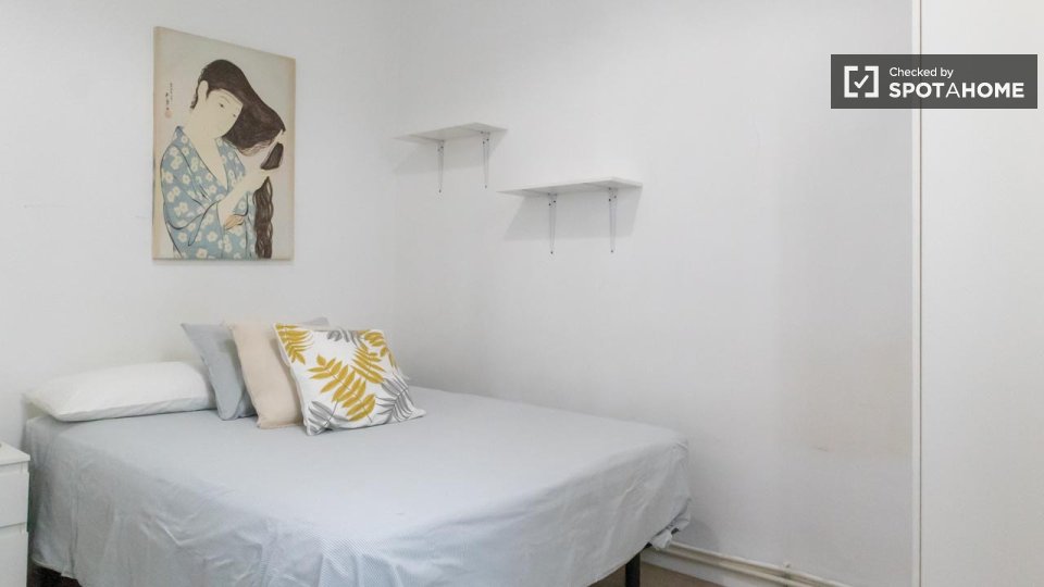 Double room Madrid, 5 beds, 100m² — photo 52