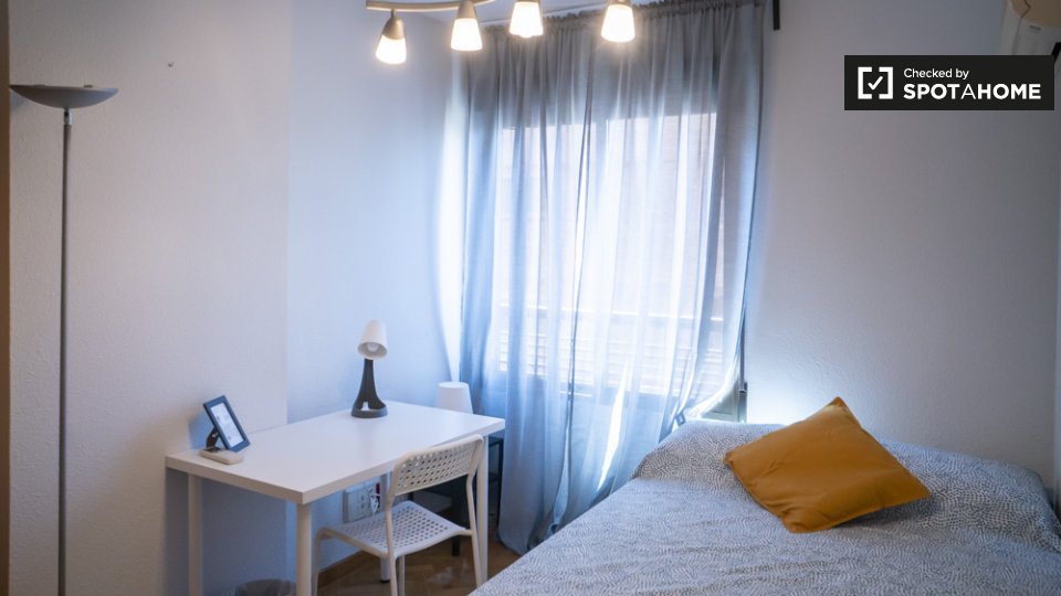 Double room Valencia, 5 beds — photo 2
