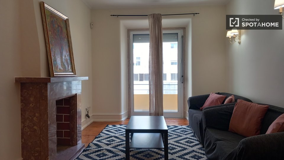 Apartment Lisbon, 3 beds, 120m² — photo 15