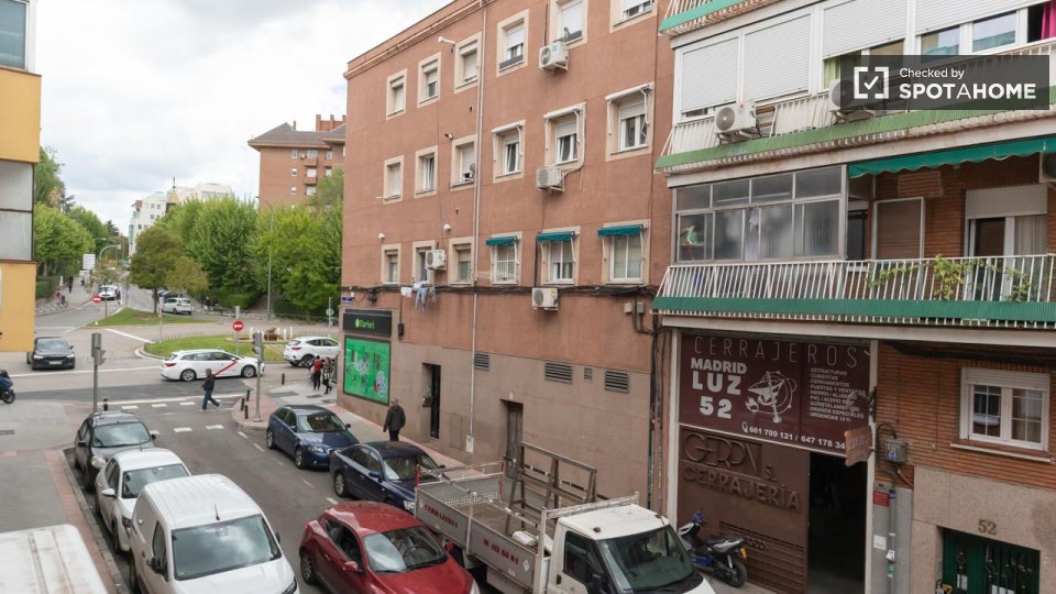 Double room Madrid, 4 beds, 61m² — photo 19