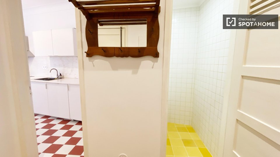 Apartment Lisbon, 1 bed — photo 34