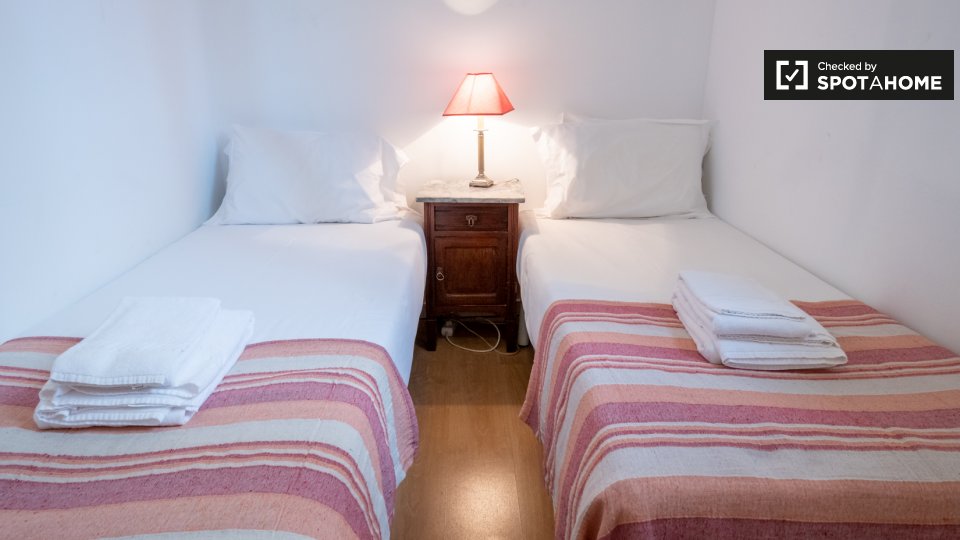 Apartment Lisbon, 1 bed — photo 18