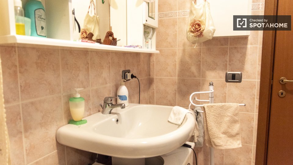 Double room Rome, 1 bed — photo 14
