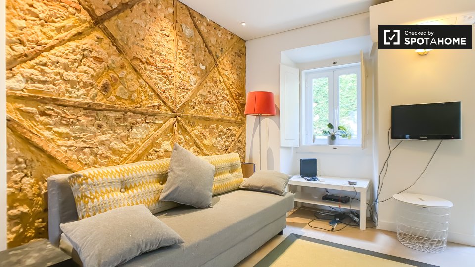 Apartment Lisbon, 1 bed, 55m² — photo 2