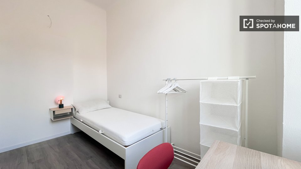 Double room Milan, 4 beds, 90m² — photo 22