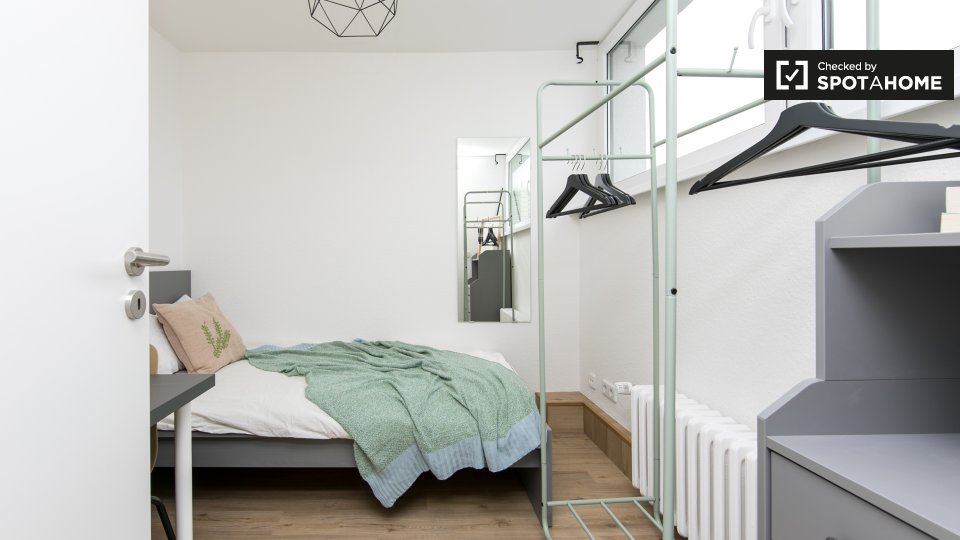 Double room Berlin, 6 beds, 190m² — photo 19