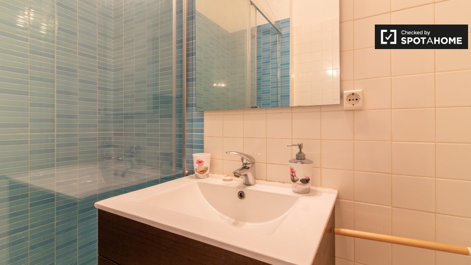 Apartment Lisbon, 1 bed, 50m² — photo 11