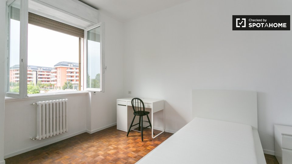 Double room Milan, 3 beds, 75m² — photo 3