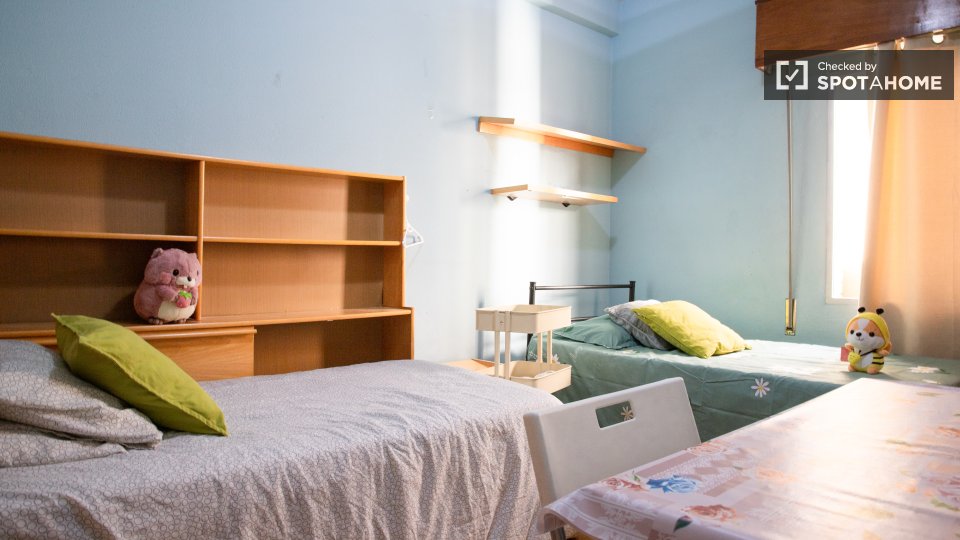 Double room Madrid, 4 beds — photo 16