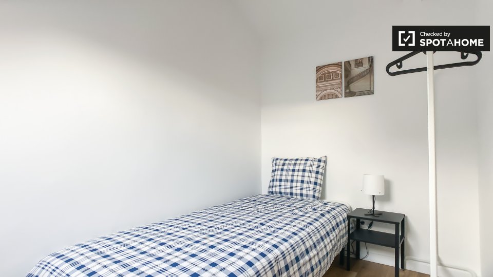 Double room Lisbon, 7 beds — photo 12