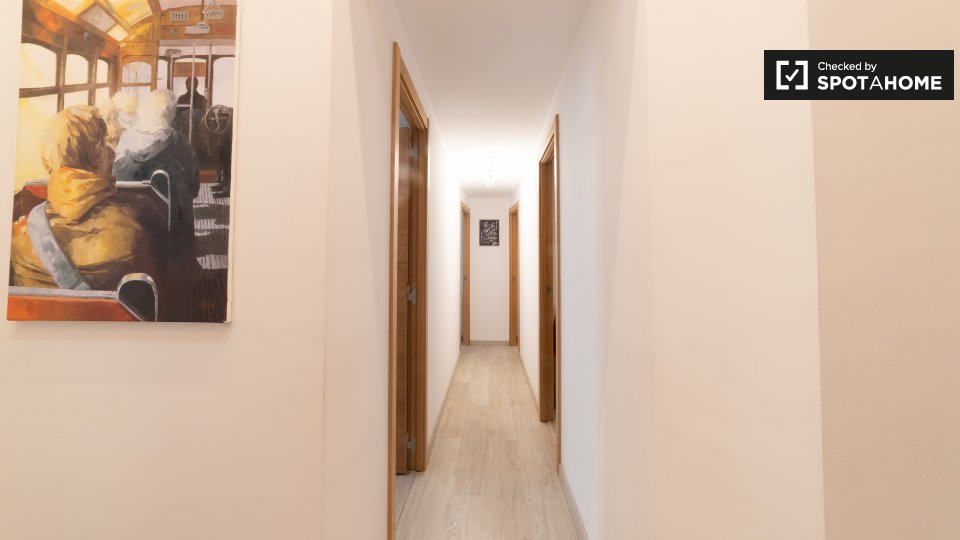 Double room Lisbon, 5 beds, 120m² — photo 12