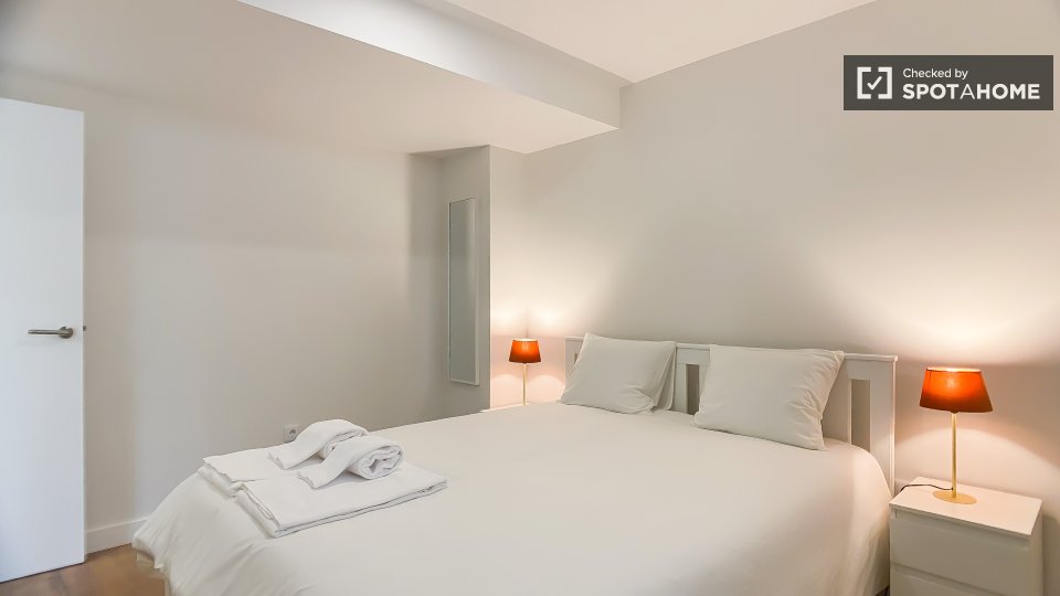 Apartment Lisbon, 1 bed, 50m² — photo 2