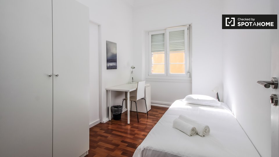 Double room Lisbon, 11 beds — photo 1
