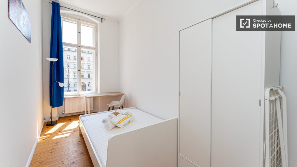 Double room Berlin, 2 beds — photo 15