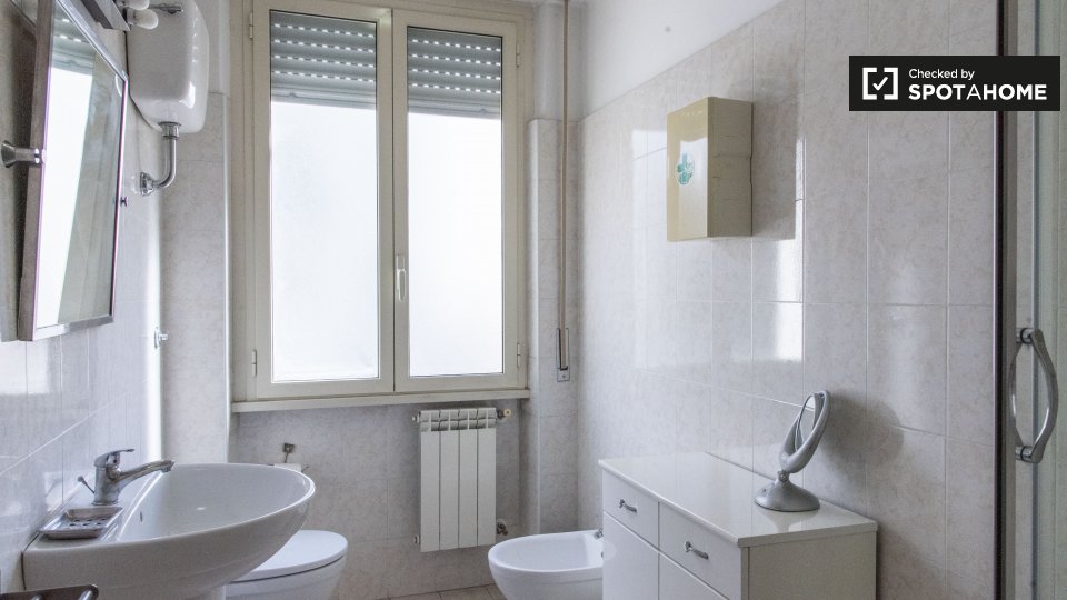 Double room Rome, 2 beds, 120m² — photo 8