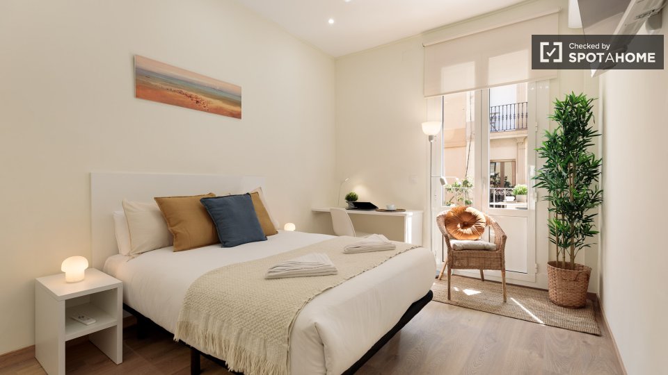 Apartment Barcelona, 3 beds, 80m² — photo 19