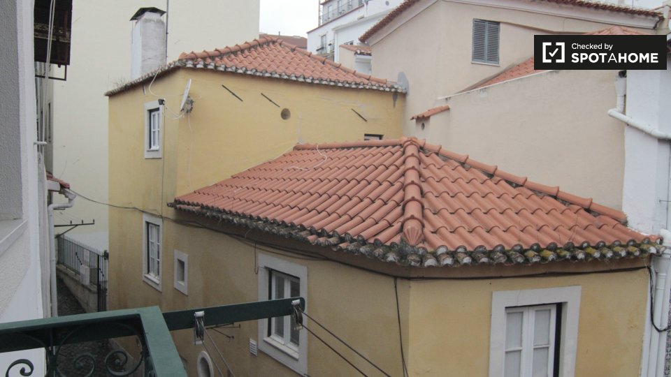 Apartment mono Lisbon, 45m² — photo 13