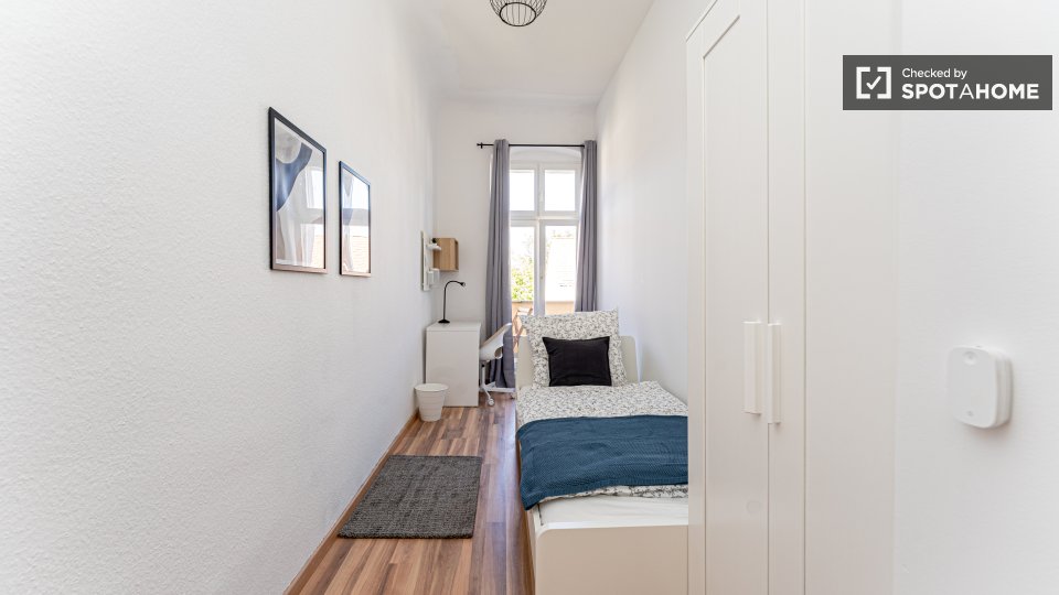 Double room Berlin, 4 beds, 65m² — photo 17