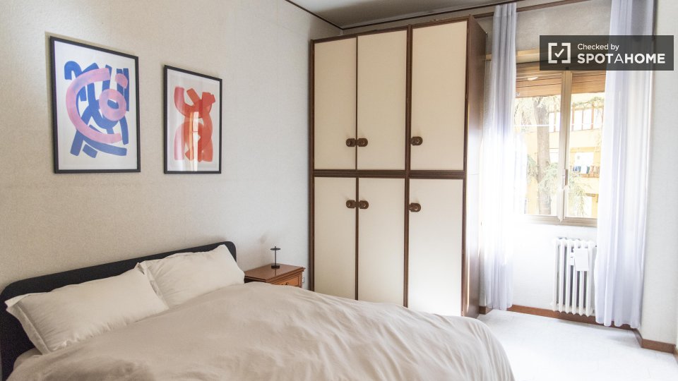 Double room Rome, 3 beds — photo 1