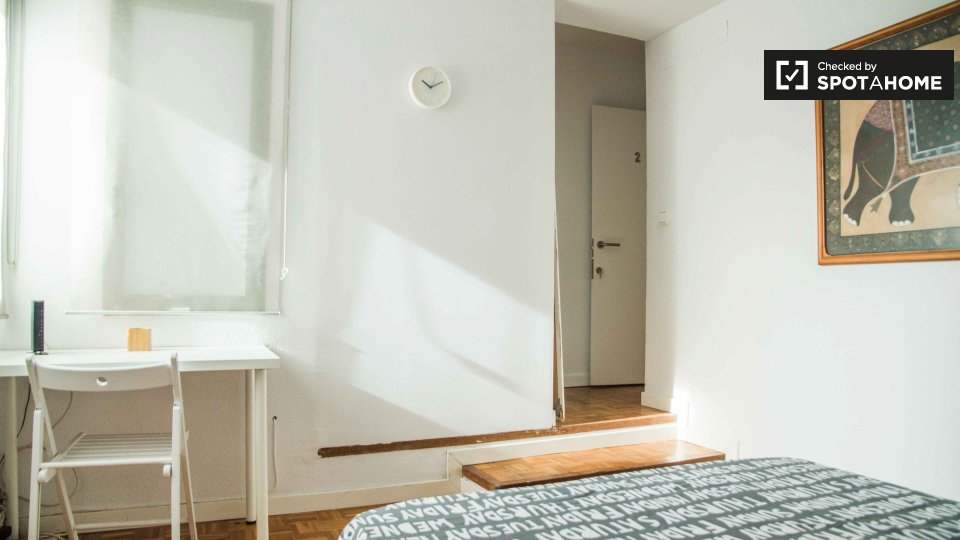 Double room Valencia, 6 beds, 140m² — photo 3
