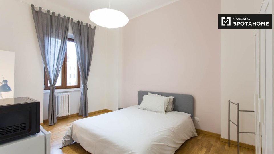 Double room Milan, 3 beds, 70m² — photo 1