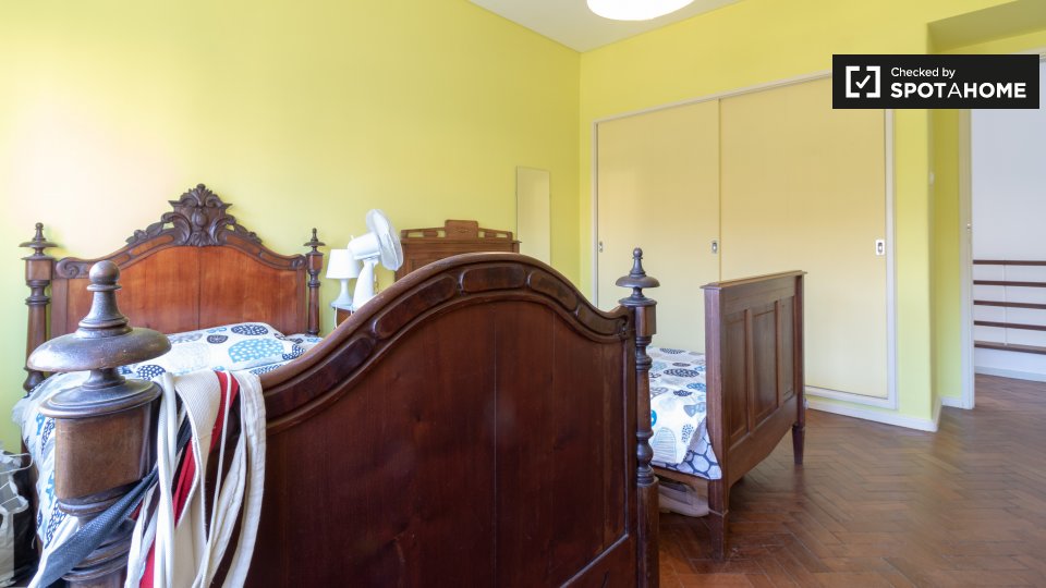 Double room Lisbon, 6 beds, 250m² — photo 3