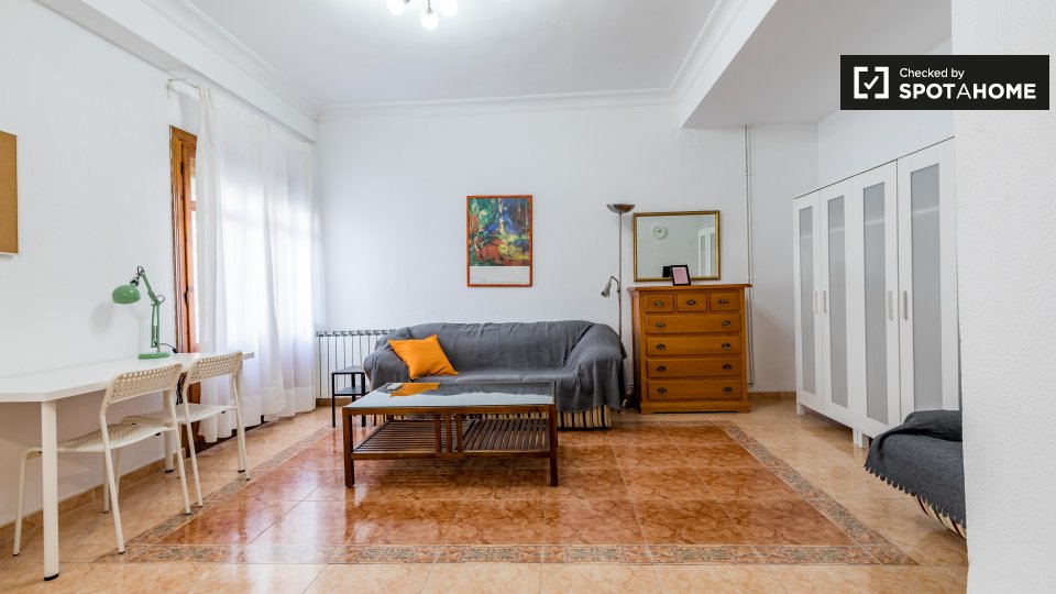 Double room Valencia, 5 beds — photo 2