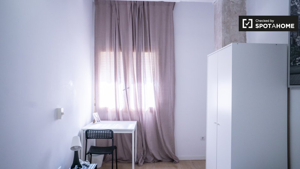 Double room Valencia, 6 beds — photo 10