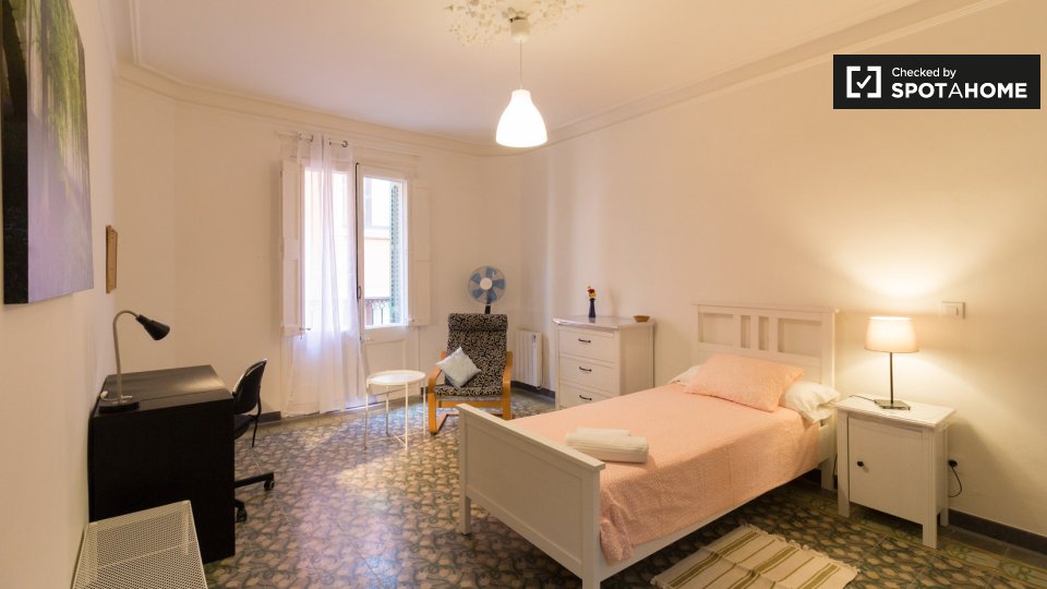 Double room Barcelona, 4 beds, 130m² — photo 1