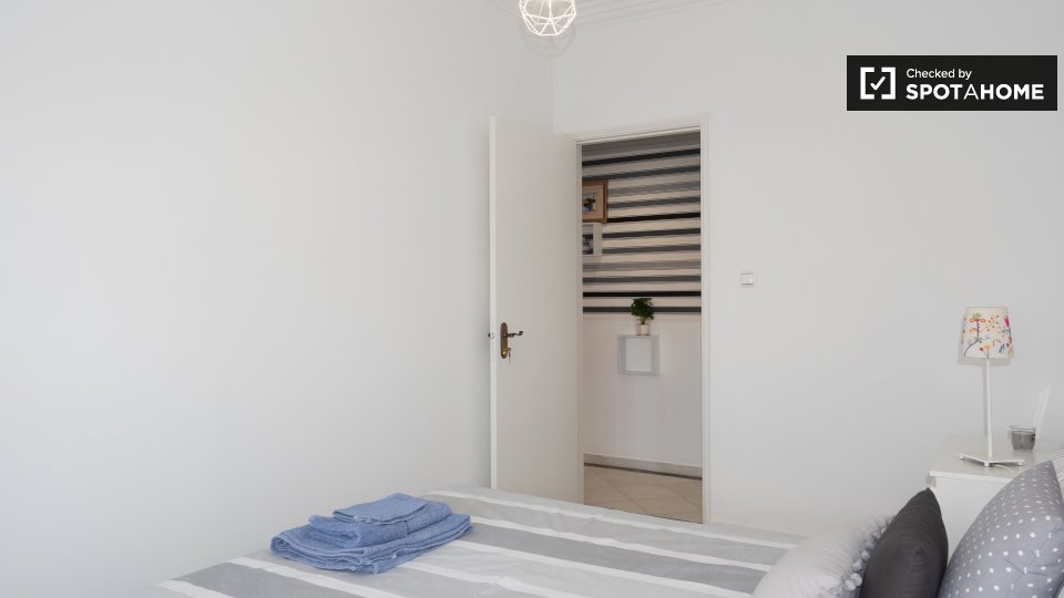 Double room Lisbon, 4 beds — photo 5