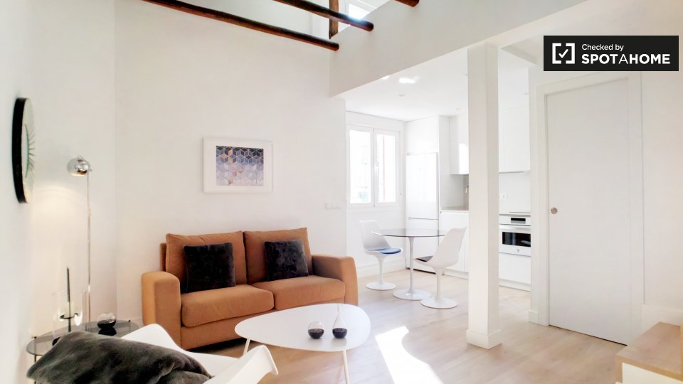 Apartment Madrid, 1 bed, 40m² — photo 1