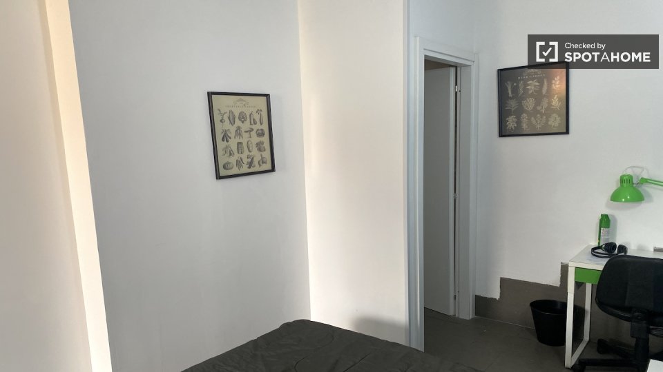 Double room Rome, 4 beds — photo 13