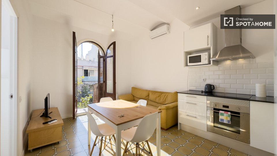 Apartment Barcelona, 2 beds, 65m² — photo 15